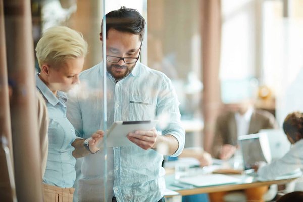 Quelles astuces pour un éclairage de jardin économe en énergie ?